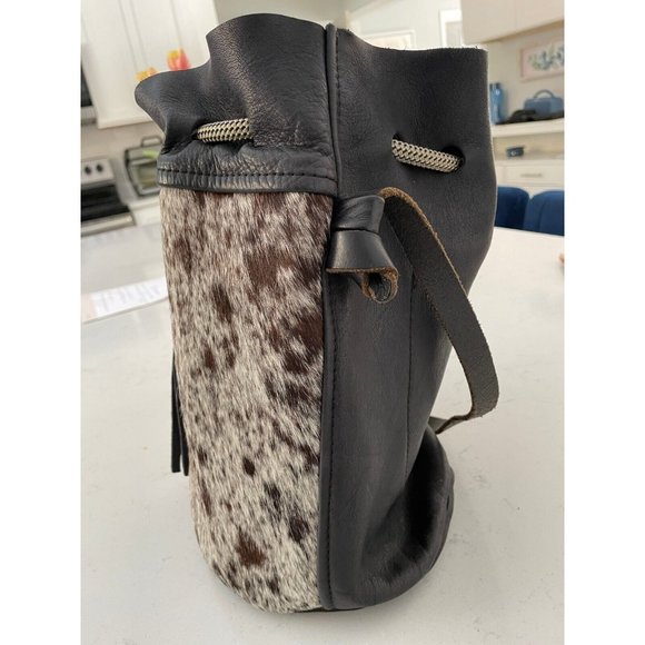 Tote Mariel Bucket Bag Brown & White Cowhide Western  Eleven Thirty in Canada - Picture 6 of 13